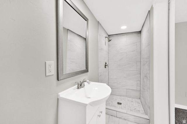 5980 S 2700 W, Roy, UT 84067