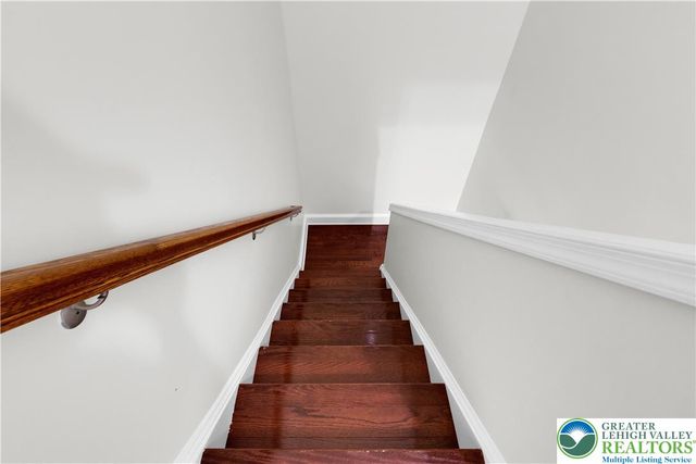 8638 Mayfair Court, Upper Macungie Twp, PA 18031