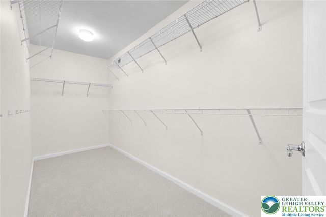 8638 Mayfair Court, Upper Macungie Twp, PA 18031