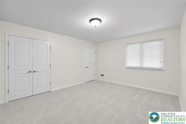 8638 Mayfair Court, Upper Macungie Twp, PA 18031