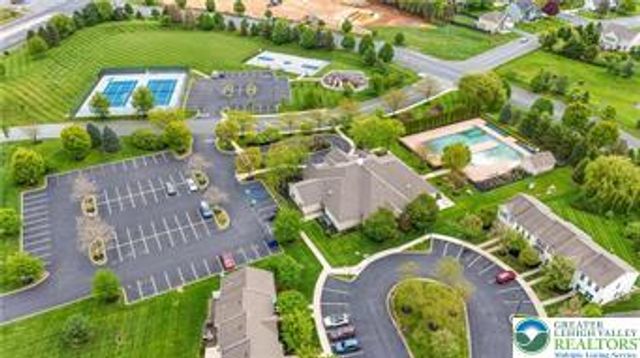 8638 Mayfair Court, Upper Macungie Twp, PA 18031