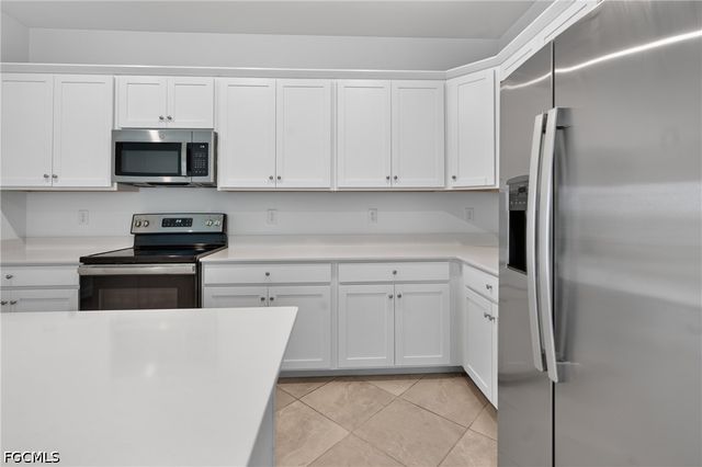 9156 Leatherwood LOOP, Lehigh Acres, FL 33936