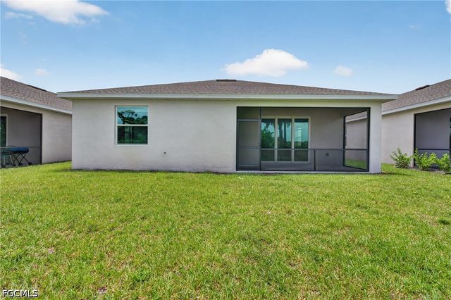 9156 Leatherwood LOOP, Lehigh Acres, FL 33936