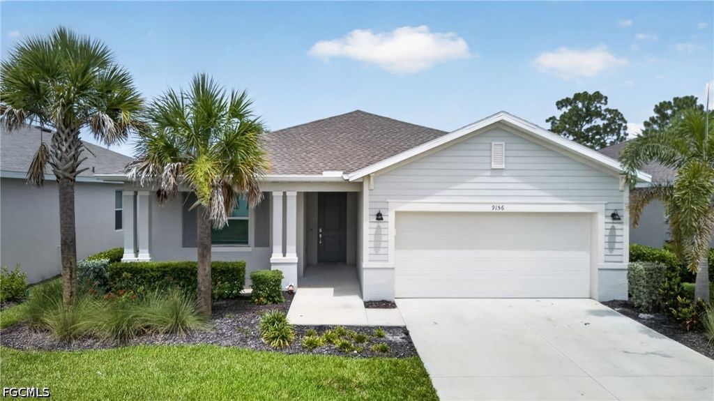 9156 Leatherwood LOOP, Lehigh Acres, FL 33936