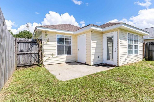 1066 Brownfield Rd, Pensacola, FL 32526