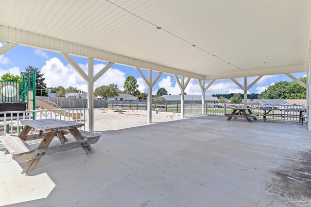 1066 Brownfield Rd, Pensacola, FL 32526