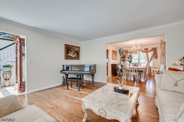 12 Sebring Rd, Franklin Twp., NJ 08873