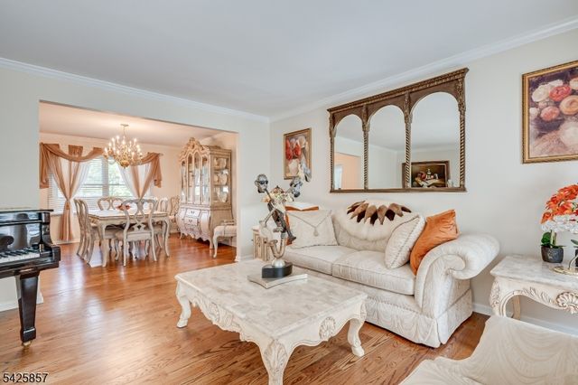 12 Sebring Rd, Franklin Twp., NJ 08873