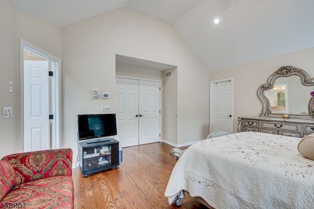 12 Sebring Rd, Franklin Twp., NJ 08873