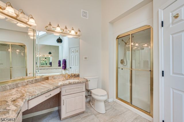 12 Sebring Rd, Franklin Twp., NJ 08873