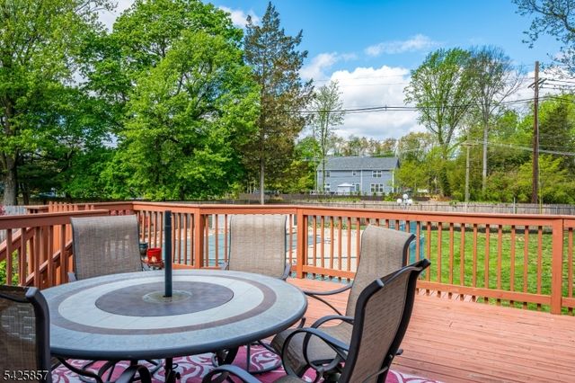 12 Sebring Rd, Franklin Twp., NJ 08873