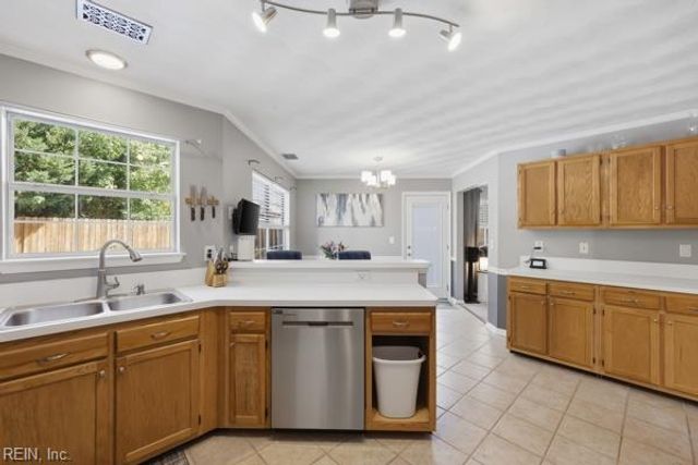 3276 Sacramento DR, Virginia Beach, VA 23456