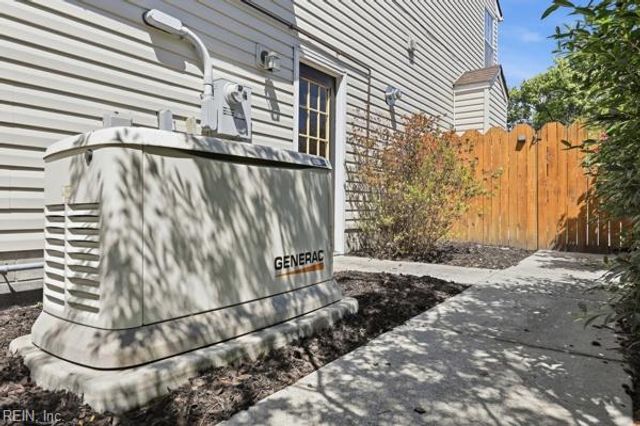 3276 Sacramento DR, Virginia Beach, VA 23456