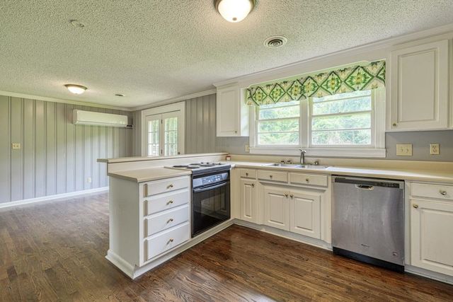 4909 Stone Station Road, Pauline, SC 29374