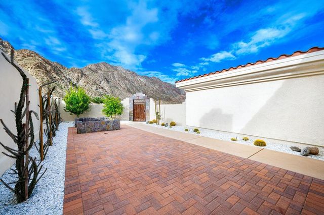 53680 Avenida Montezuma, La Quinta, CA 92253