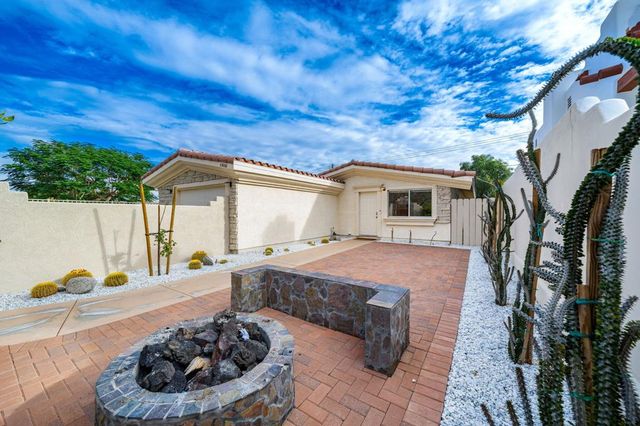 53680 Avenida Montezuma, La Quinta, CA 92253