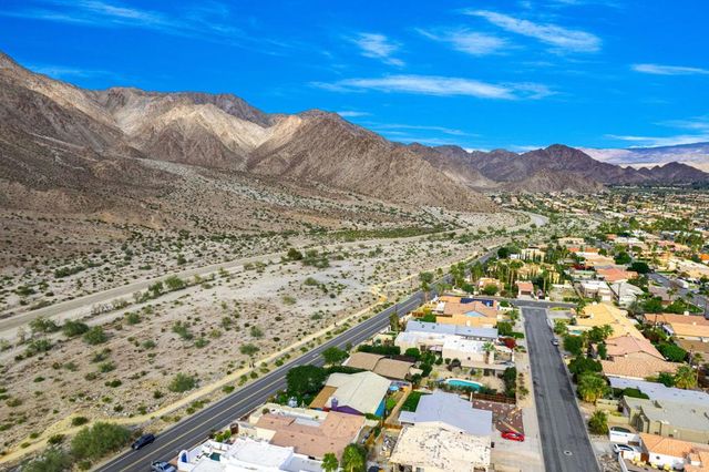 53680 Avenida Montezuma, La Quinta, CA 92253