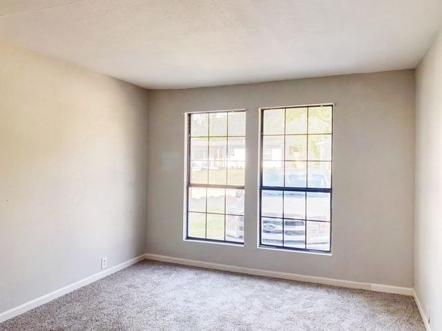 1910 Meadow Lane, Arlington, TX 76010