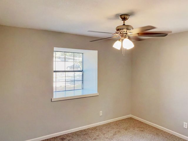 1910 Meadow Lane, Arlington, TX 76010