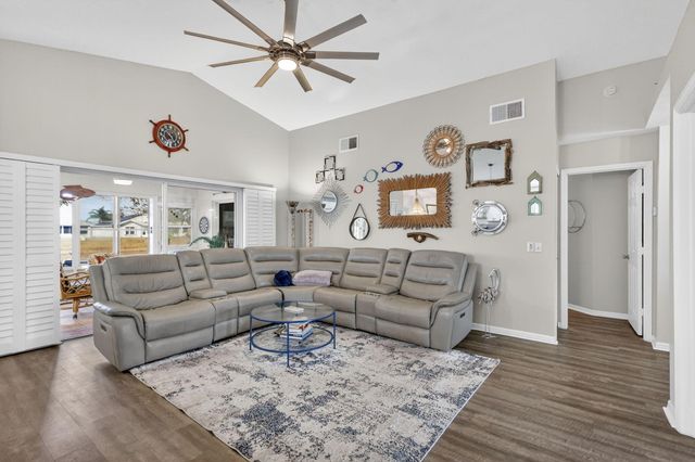 6655 Alemendra Street, Fort Pierce, FL 34951