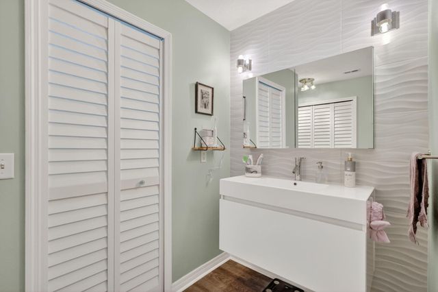 6655 Alemendra Street, Fort Pierce, FL 34951