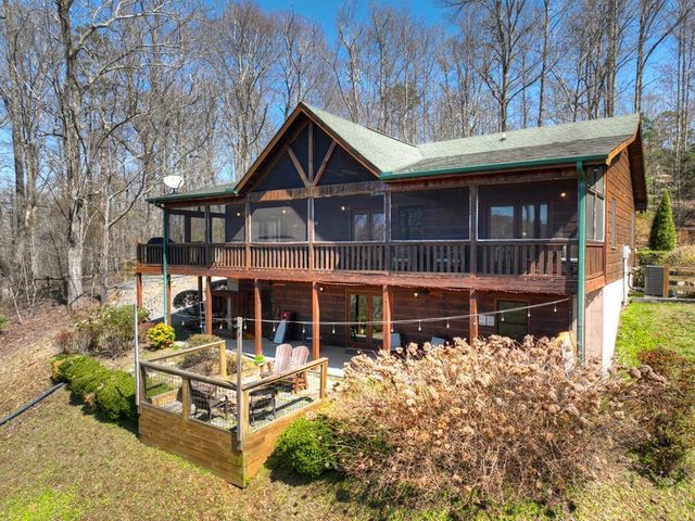 195 Trina Lane, Blue Ridge, GA 30513