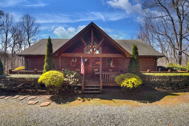 195 Trina Lane, Blue Ridge, GA 30513