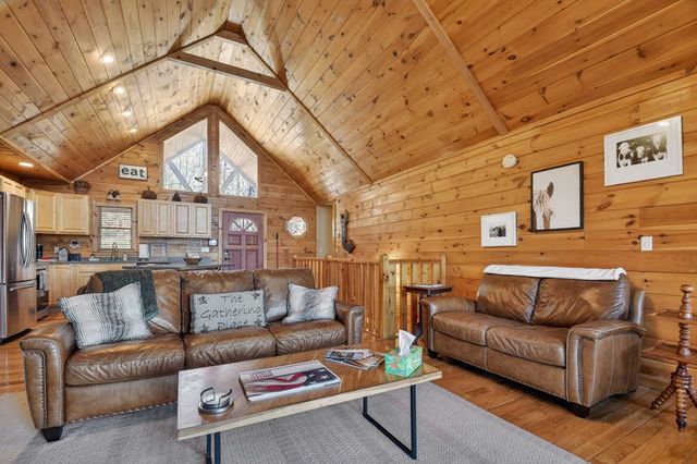 195 Trina Lane, Blue Ridge, GA 30513