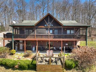 195 Trina Lane, Blue Ridge, GA 30513