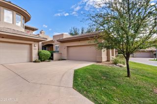 15240 N CLUBGATE Drive 113, Scottsdale, AZ 85254