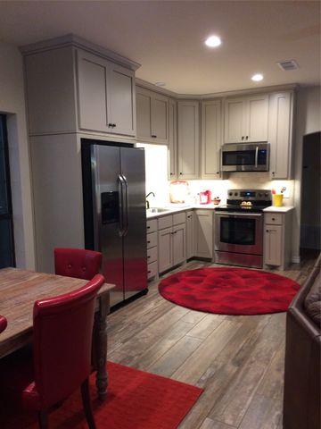 907 Clearview Street, Krum, TX 76249