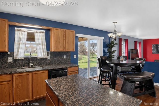 3324 Pine Run Drive, Clayton Charter Township, MI 48473