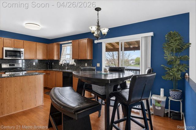 3324 Pine Run Drive, Clayton Charter Township, MI 48473