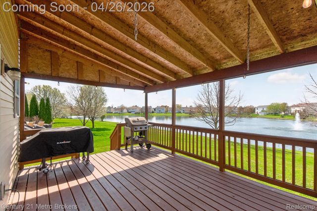 3324 Pine Run Drive, Clayton Charter Township, MI 48473