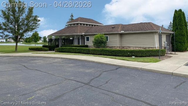 3324 Pine Run Drive, Clayton Charter Township, MI 48473