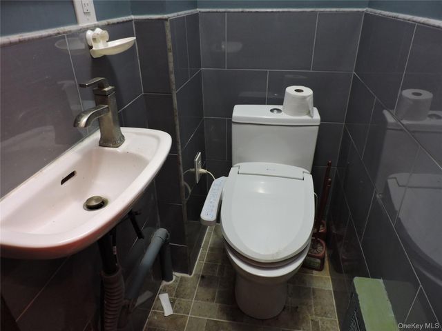 131-01 229th Street, Laurelton, NY 11413