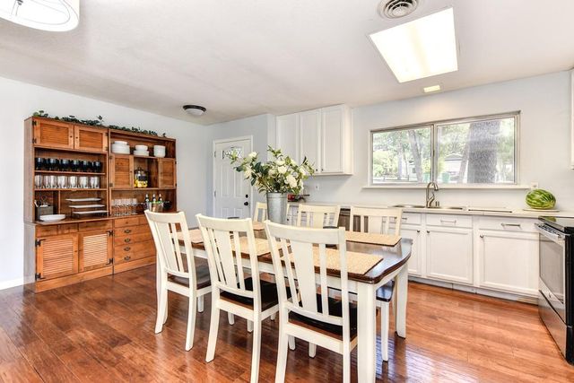 12741 Torrey Pines Dr, Auburn, CA 95602