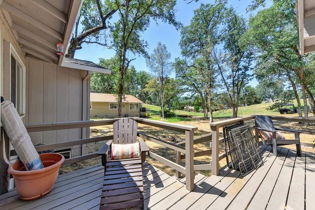 12741 Torrey Pines Dr, Auburn, CA 95602