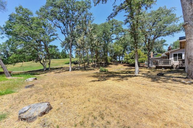 12741 Torrey Pines Dr, Auburn, CA 95602