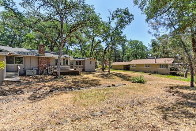 12741 Torrey Pines Dr, Auburn, CA 95602