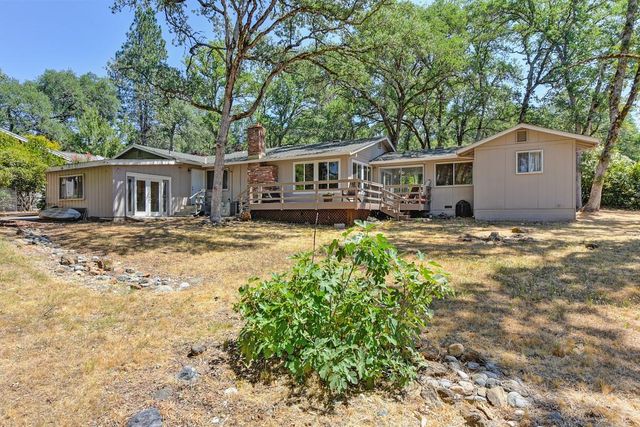 12741 Torrey Pines Dr, Auburn, CA 95602