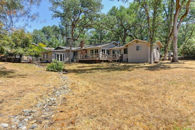 12741 Torrey Pines Dr, Auburn, CA 95602