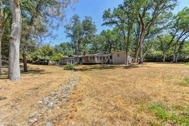 12741 Torrey Pines Dr, Auburn, CA 95602