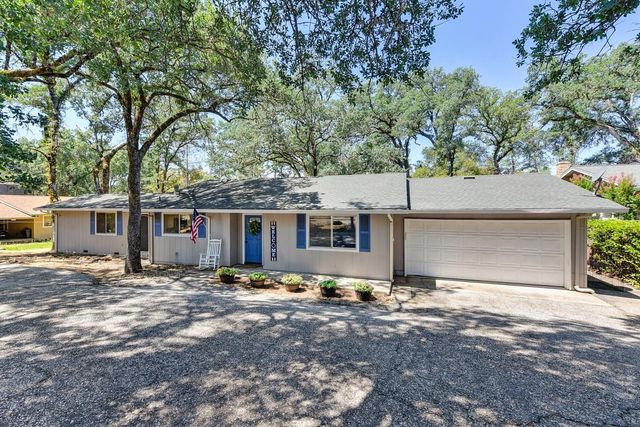 12741 Torrey Pines Dr, Auburn, CA 95602