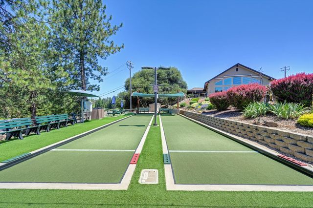 12741 Torrey Pines Dr, Auburn, CA 95602