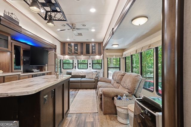 196 25th Street, Ellijay, GA 30540