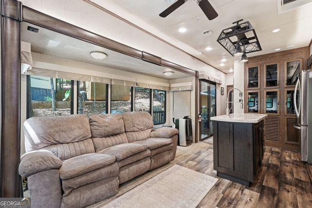 196 25th Street, Ellijay, GA 30540