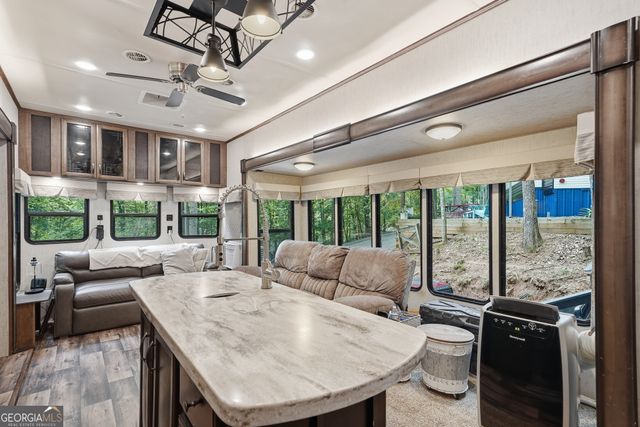 196 25th Street, Ellijay, GA 30540