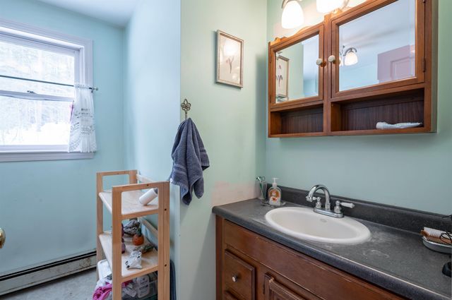 248 Cooper Hill Road, Nottingham, NH 03290