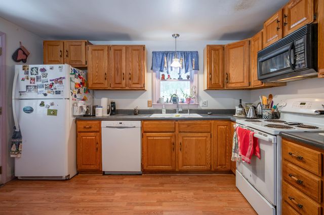 248 Cooper Hill Road, Nottingham, NH 03290